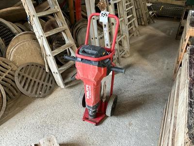 Overview picture of 2023 Hilti TE 3000-AVR breaker